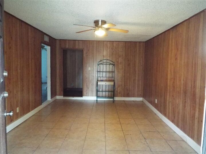 Property Photo:  4228 Hardeman Street  TX 76119 