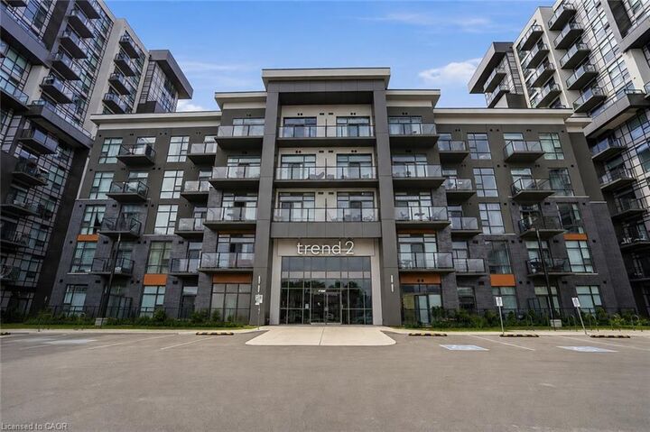 460 Dundas Street E 112 — photo 1