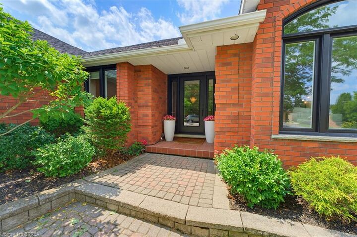 Property Photo: 12 Macbride Court ON N3T 6J1