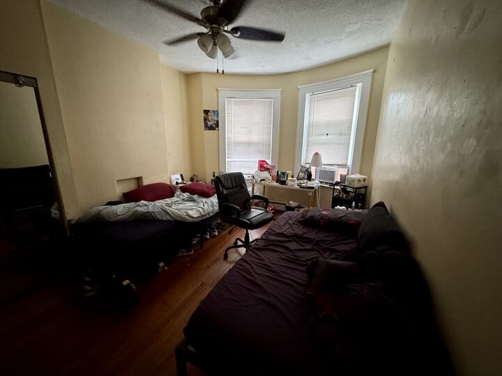 Property Photo:  20 S Huntington Ave 2  MA 02130 