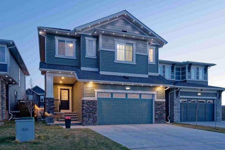 1595 Baywater Street SW — photo 1