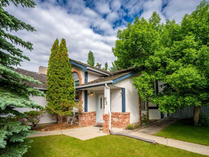Property Photo: 92 Scandia Hill NW AB T3L 1T9