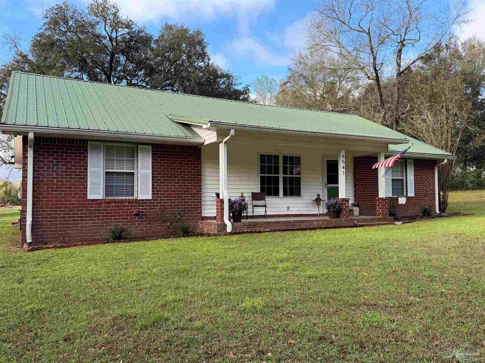 Property Photo:  6541 Stubbs Rd  FL 32570 