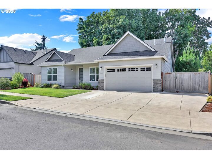 Property Photo: 4277 Horace St OR 97478