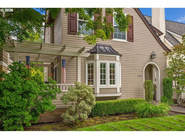 Property Photo:  2314 NW Edgewood Pl 38  OR 97229 