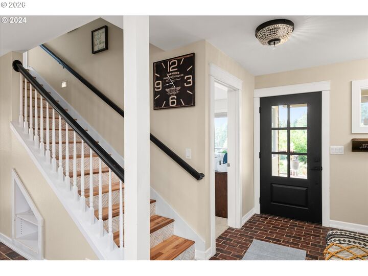 Property Photo:  86407 Homestead Rd  OR 97478 