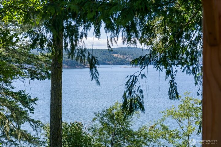 Property Photo:  304  Frances Lane  WA 98261 