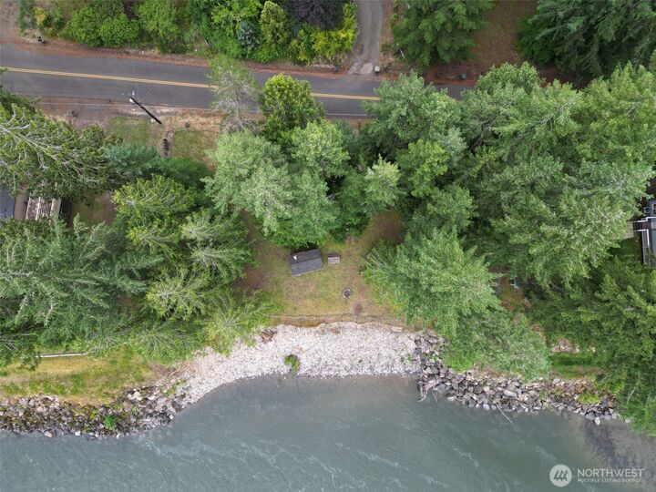 Property Photo:  224  Riverview Drive  WA 98611 