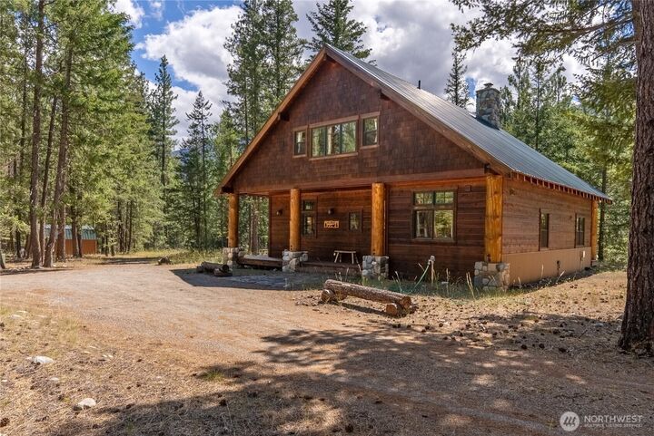 Property Photo:  32  Foster Loop Road  WA 98862 