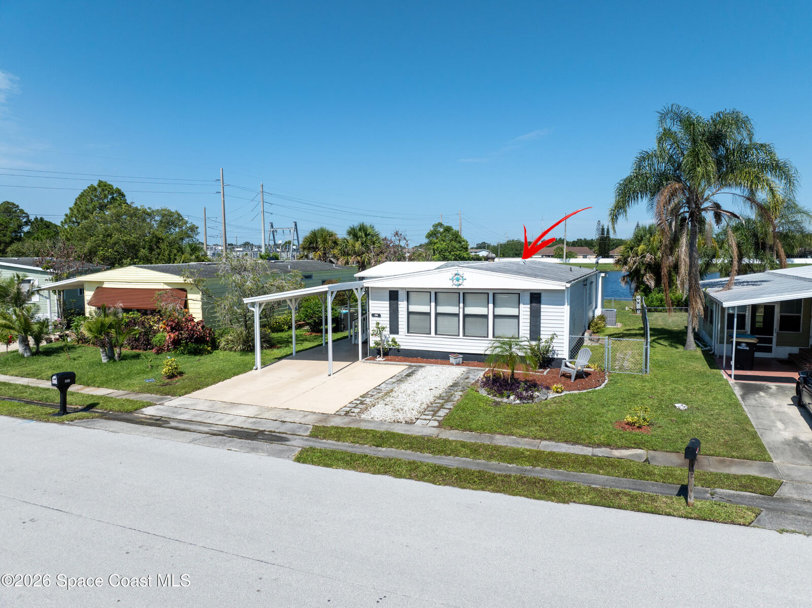 Property Photo:  1724 Mango Street NE  FL 32905 