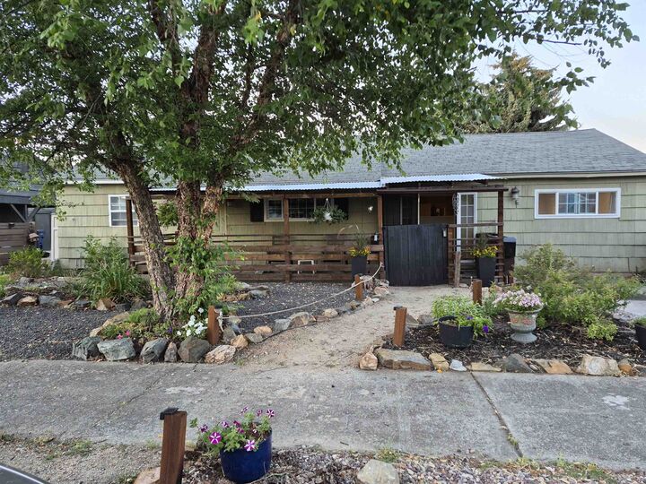 Property Photo:  4608 N Windsor Dr  WA 99205 