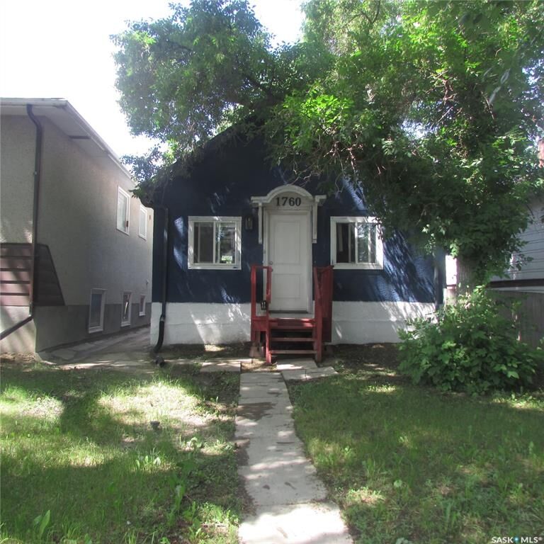 Property Photo: 1760 Quebec Street SK S4P 1J3