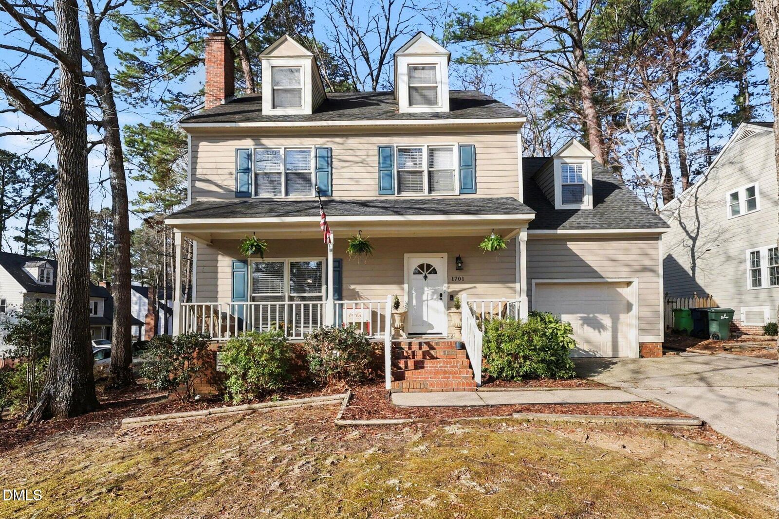 Property Photo: 1701 Point Owoods Court NC 27604