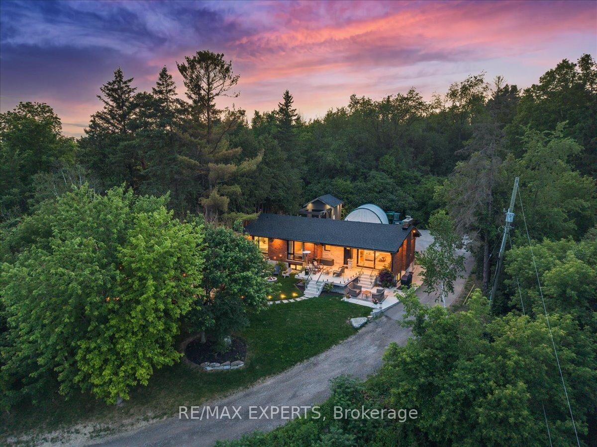 Property Photo: 525 King Street E ON L7E 0V2