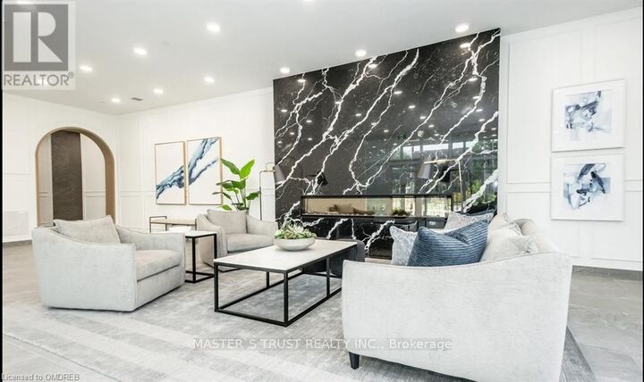 Property Photo: 71 Wyndham Street 902 ON N1E 5R3