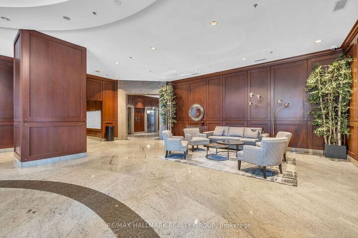 Property Photo: 234 Rideau Street 1509 ON K1N 0A9