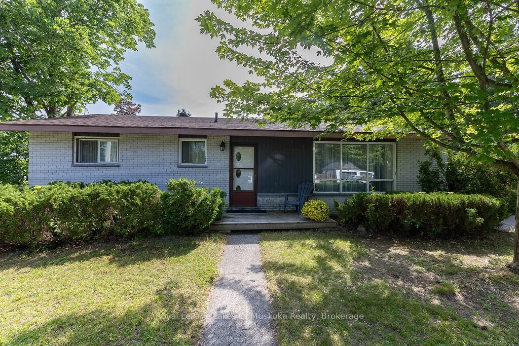 Property Photo: 880 Sarah Street N ON P1P 1E2