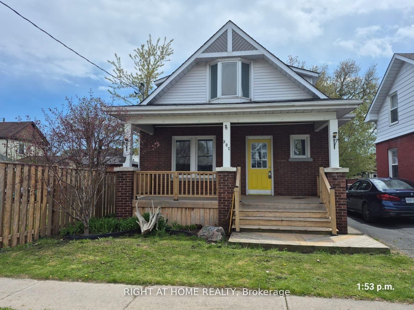 Property Photo:  307 Eulalie Avenue  ON L1H 2B6 