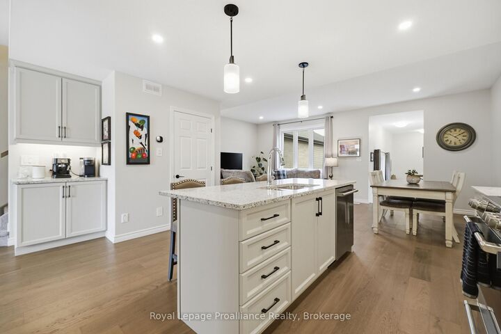 Property Photo:  24 Riverstone Way  ON K8N 0S6 