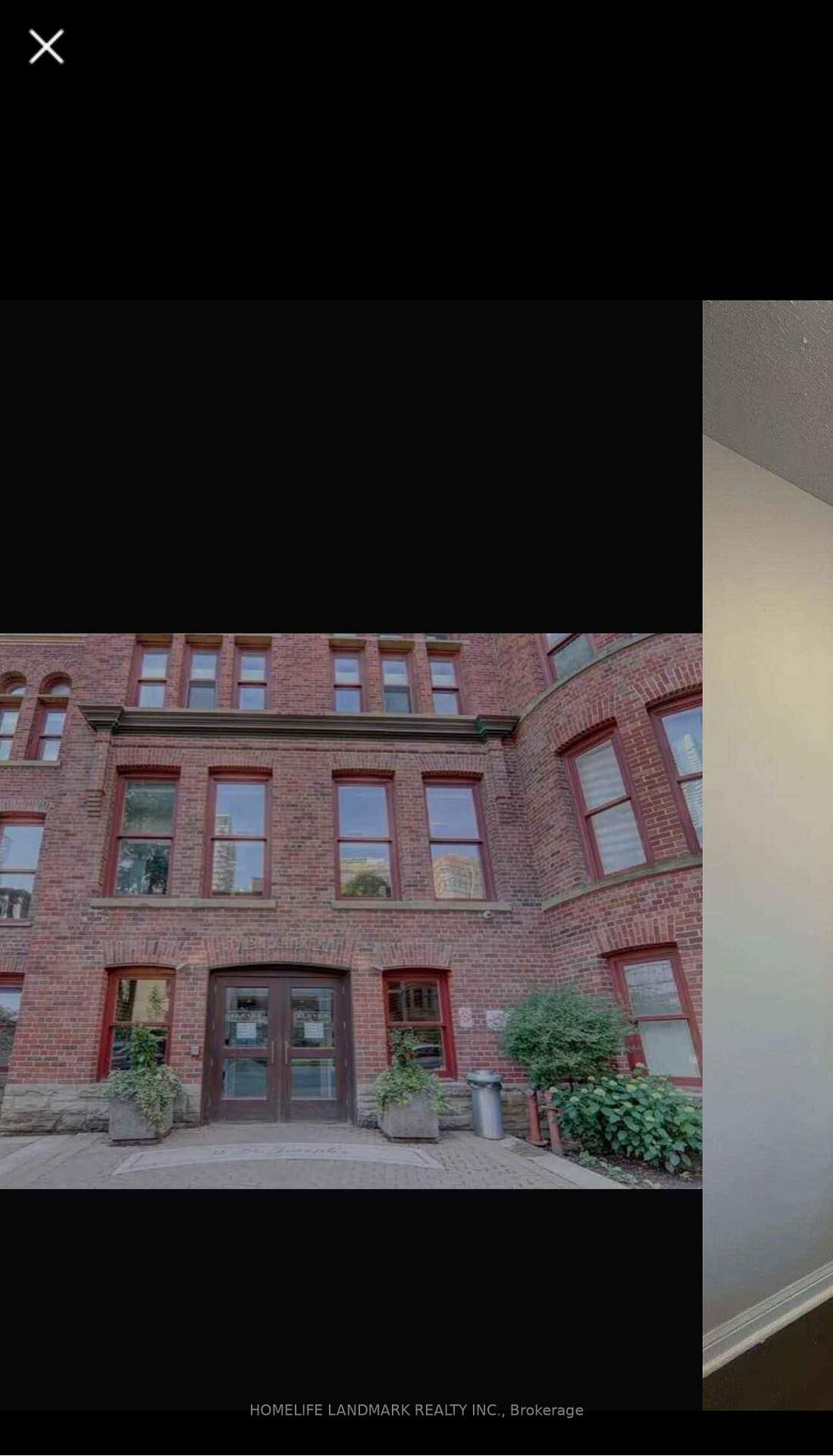 Property Photo: 11 St Joseph Street 404 A ON M4Y 3G4