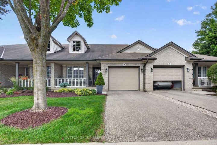 Property Photo: 20 Windemere Place 6 ON N5R 6H6