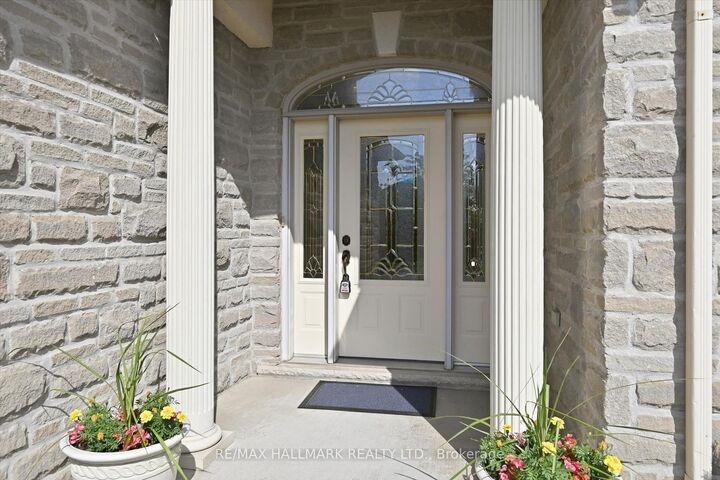Property Photo: 82 Second Road W ON L8J 2V2