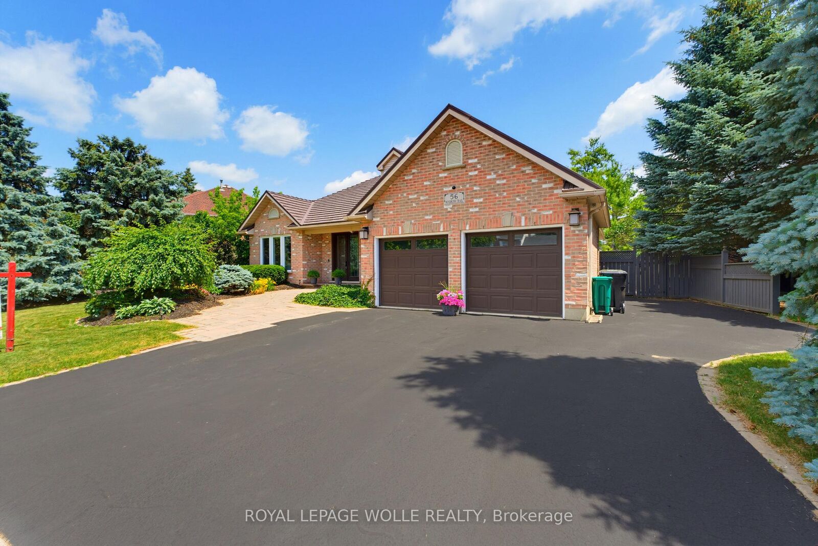 Property Photo:  56 Windrush Trail  ON N2P 2A8 