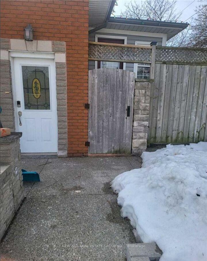 Property Photo: 467 Limeridge Road W ON L9C 2V7