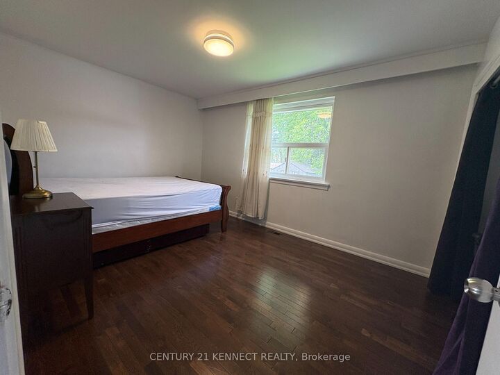 Property Photo: 78 Wishing Well Drive ON M1T 1J2