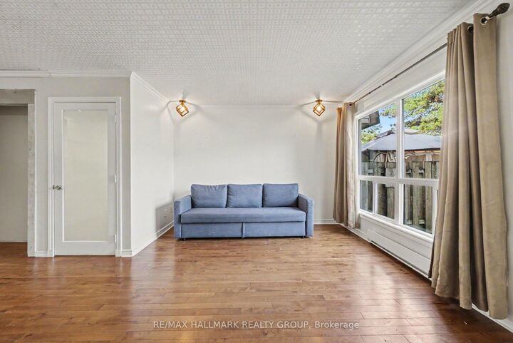Property Photo: 3045 Olympic Way 101 ON K1T 1Y5