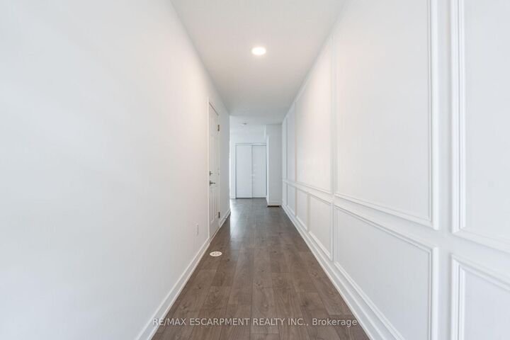 Property Photo: 1121 Cooke Boulevard 73 ON L7T 0C3