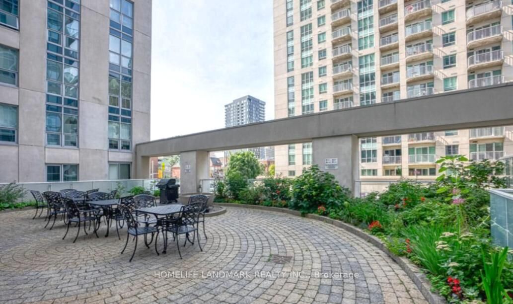 Property Photo: 195 Besserer St Street 1908 ON K1N 0B6