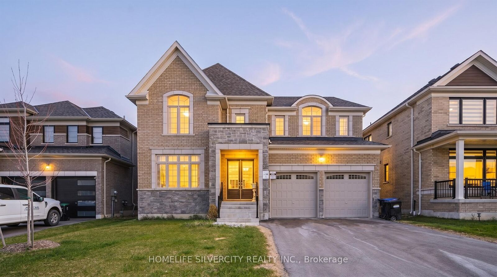 Property Photo: 4 Sandhill Crescent ON L0G 1W0