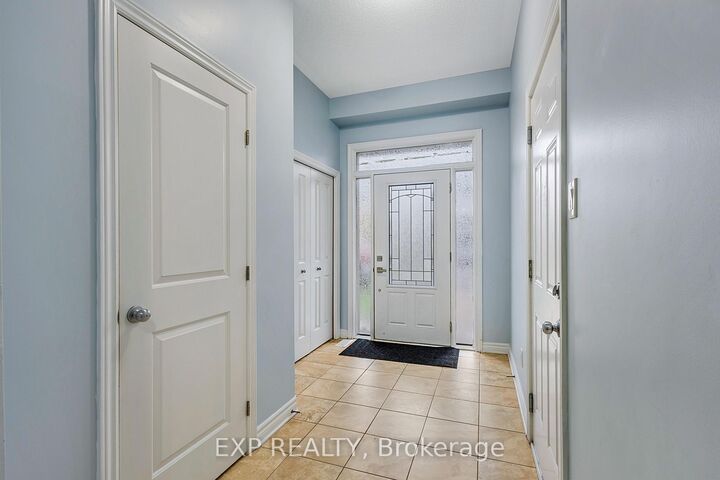 Photo de la propriété:  635 Moorpark Avenue  ON K2M 0H8 