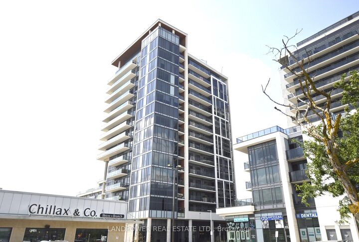 Property Photo: 9618 Yonge Street 220 ON L4C 0X5