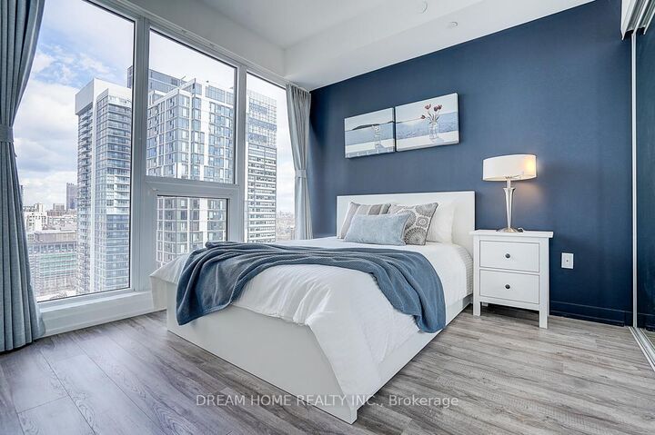 77 Shuter Street 2611 — photo 1