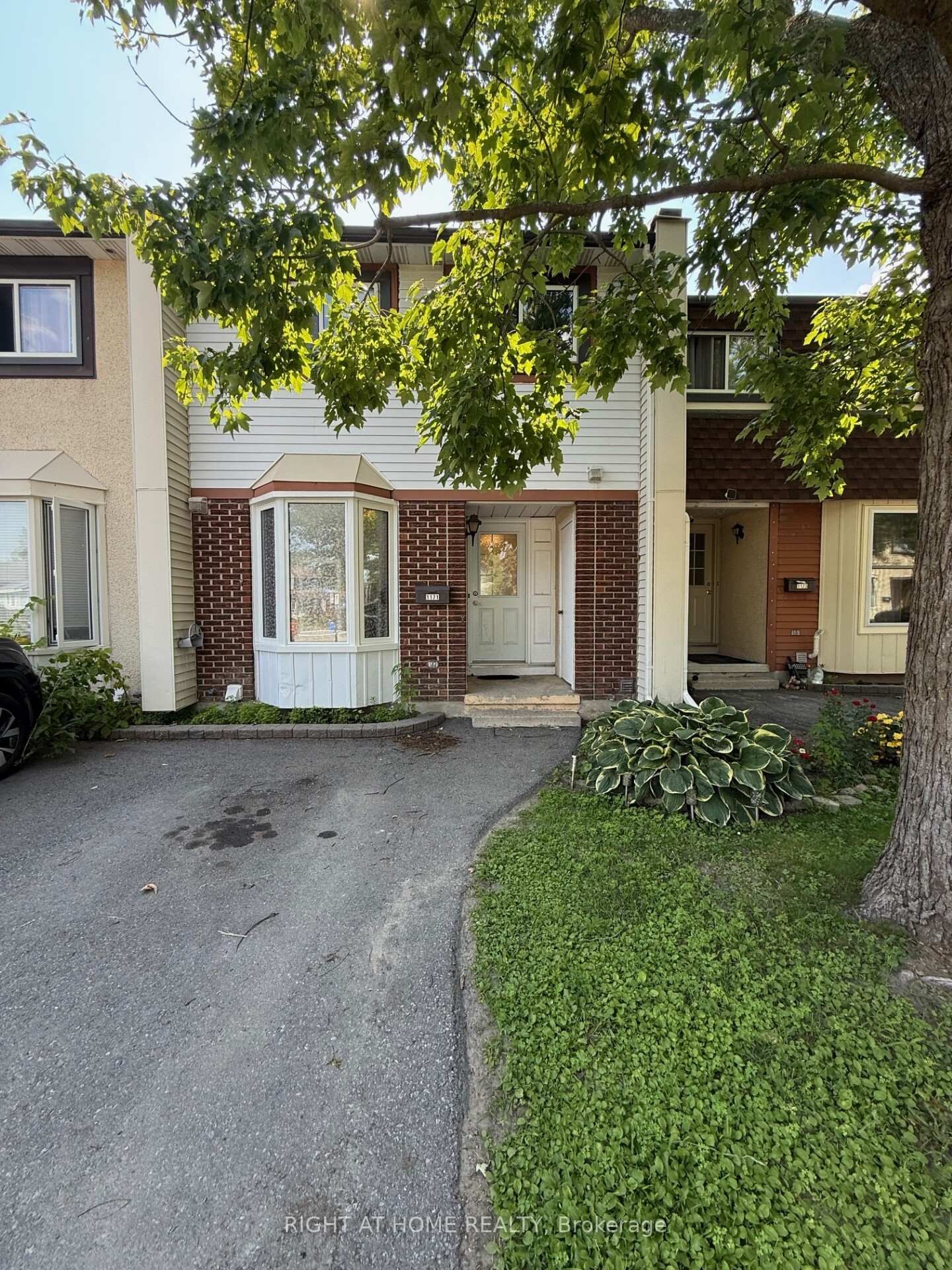 Property Photo: 1171 Priory Lane ON K1C 1Z8