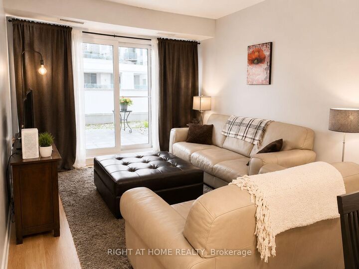 Property Photo:  234 Rideau Street 204  ON K1N 0A9 