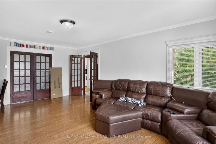 Property Photo: 226 McDonnel Street ON K9H 2V9