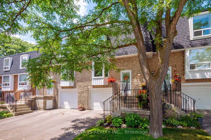 Property Photo: 202 Royal Orchard Boulevard ON L3T 3E7
