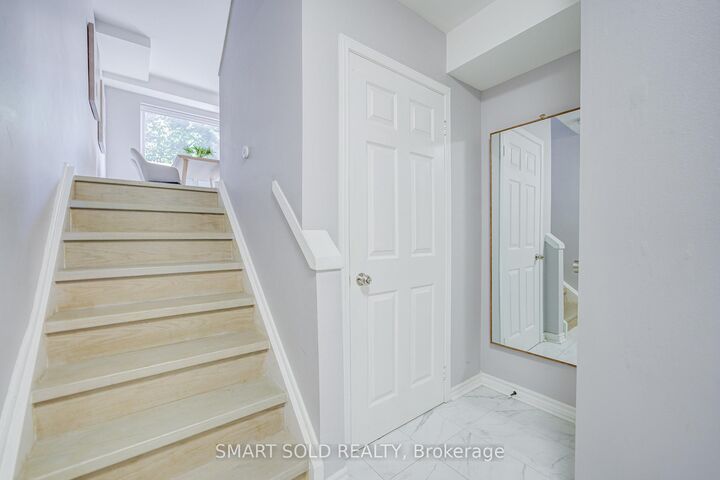 Property Photo: 81 Rameau Drive 9 ON M2H 1T6