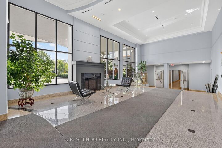 Property Photo: 11121 Yonge Street 306 ON L4C 0S7