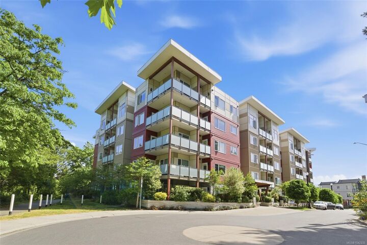 Property Photo: 20 Barsby Ave #308 BC V9R 0K4