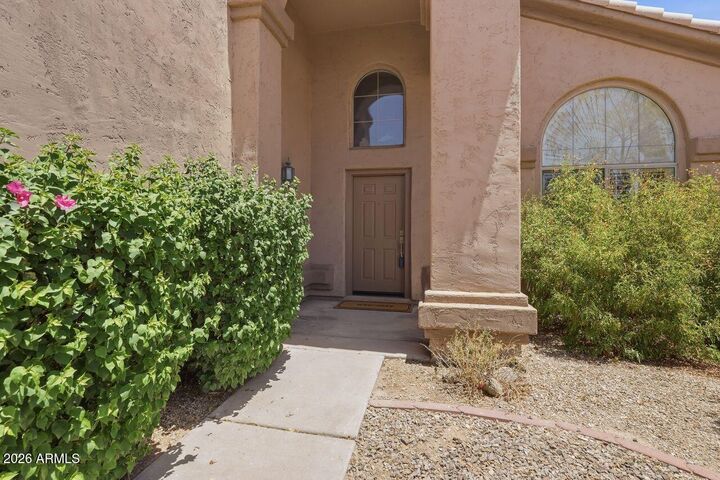 Property Photo: 4626 E Summerhaven Drive AZ 85044