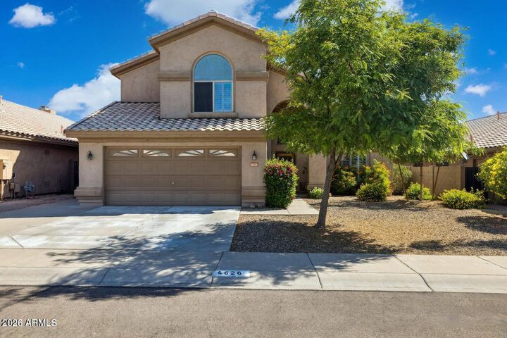 Property Photo:  4626 E Summerhaven Drive  AZ 85044 