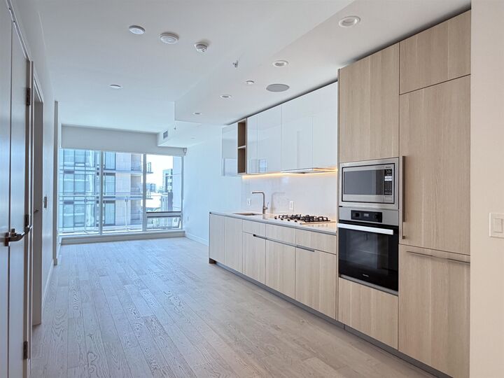 Property Photo: 6855 Pearson Way 912 BC V7C 0E9