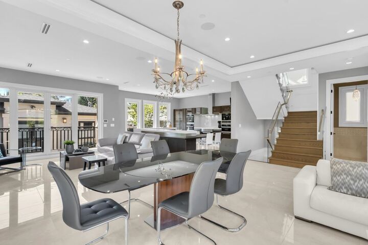Property Photo:  3955 Blenheim Street  BC V6L 2Y8 