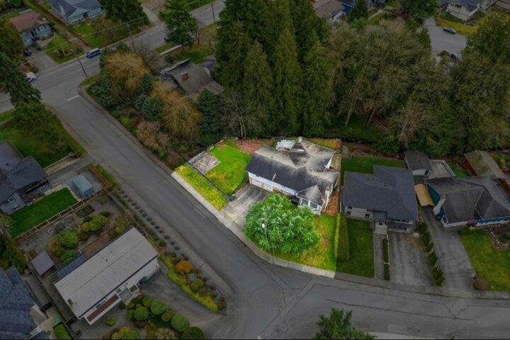Property Photo: 2030 Jordan Drive BC V5B 4E8