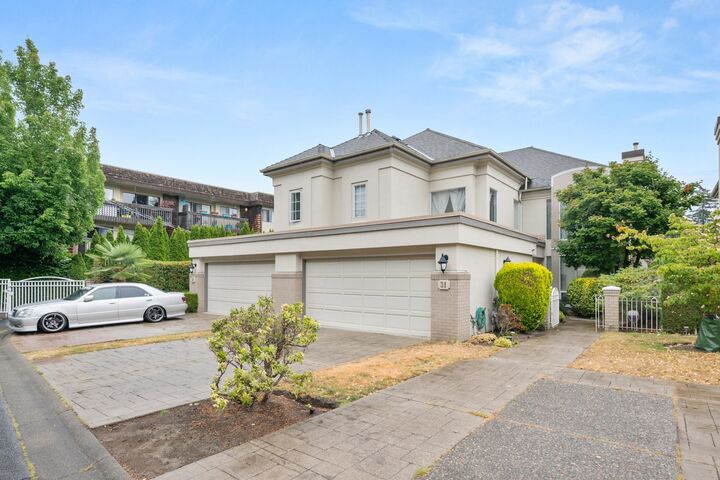 1100 56 Street 31 — photo 1