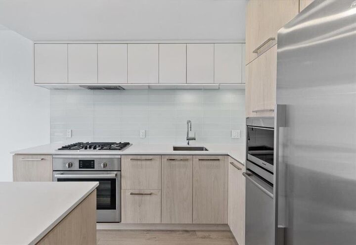 Property Photo: 680 Seylynn Crescent 1508 BC V7J 0B5